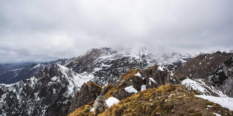 福州福隆评股师资产配置指南：基于风险平价模型，构建股债商多元平衡的稳健投资组合