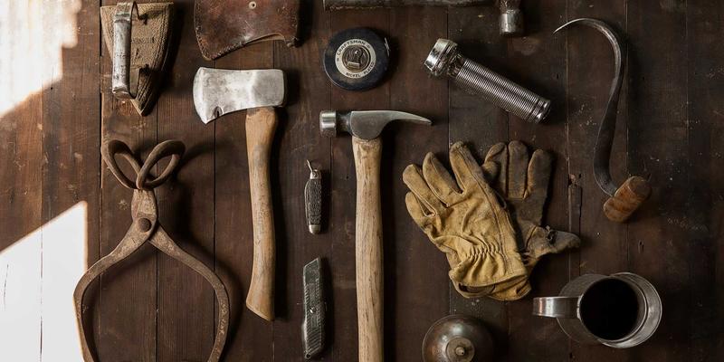 股市点评专家福隆评股师深度解析：中小投资者如何构建稳健的防御型投资组合